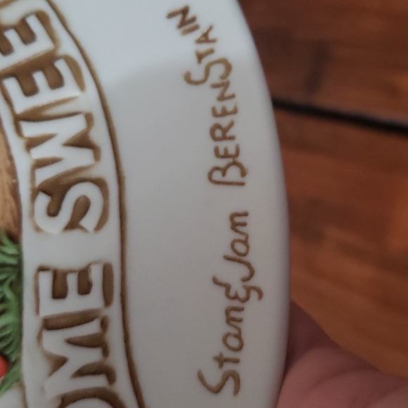 Home Sweet Tree Berenstain Bears collector plate - Picture 3 of 4